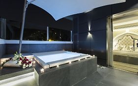 اسوار للشقق المخدومة